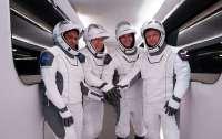 Челнок Crew Dragon с четырьмя астронавтами стартовал в МКС