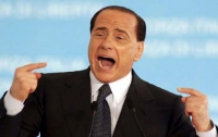 Берлускони выпустит диск со своими песнями