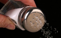 Украинцам советуют потреблять поменьше соли 