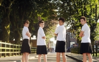 В лондонской школе мальчикам разрешат носить юбки