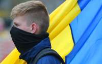 В Европарламенте резко осудили всплеск насилия со стороны радикалов в Украине