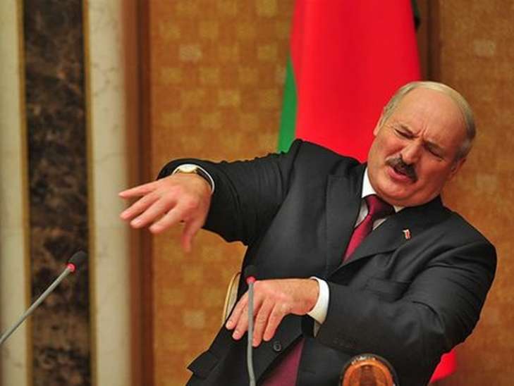 Лукашенко заявив про контакти з представниками Зеленського та закликав Україну “домовлятися”