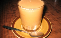 Чай с молоком не стимулирует лактацию, - диетолог 