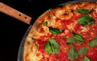 Итальянцу разрешили платить алименты пиццей