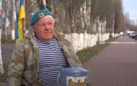 Российские оккупанты очень бесятся, когда слышат украинские песни, - волонтер