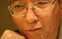В Китае освободили больного раком нобелевского лауреата