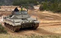Украинские военные освоили управление танками Challenger 2, – Минобороны Британии