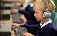 Один компьютер на класс, каждая 20-я школа – без ПК