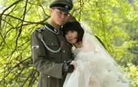 Свадебная фотосессия влюбленных фашистов (ФОТО) 