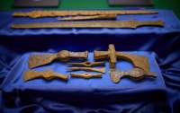 Их украла россия: США вернули Украине артефакты скифского периода