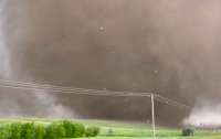 У Канаді промчав жахливий торнадо (відео)