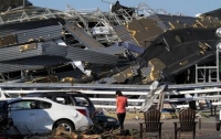 Торнадо убило больше сотни американцев 