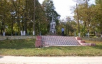 В Винницкой области собиратели металлолома цинично грабили братские могилы