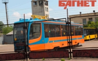 В Одессе опять сошел с рельсов трамвай, - тормоза отказали (ФОТО)