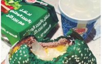 В Саудовской Аравии появились зелёные бургеры (ФОТО)