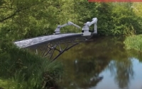 У Голландії зведуть міст за допомогою робота-принтера (ВІДЕО)