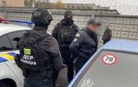 Под Днепром арестовали группировку злоумышленников 