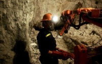 На месте обвала в Енакиево ищут двоих шахтеров