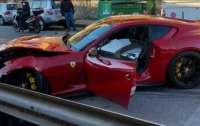 Работник автомойки разбил дорогое Ferrari 812 Superfast (фото)
