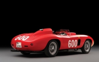 Ferrari Хуана-Мануеля Фанхіо продали на аукціоні (ФОТО)