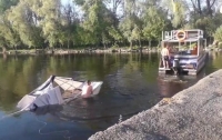 Под Запорожьем перевернулась лодка с детьми
