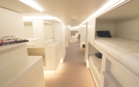 В самолетах появятся спальные салоны и детские площадки (видео)