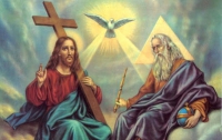 Сегодня верующие отмечают Троицу 