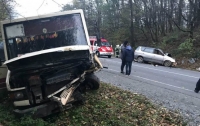 Во Львовской области пассажирский автобус попал в ДТП, 7 человек пострадали
