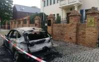 Автомобиль дипломата Армении, возможно, подожгли в Германии