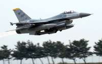 Истребитель F-16 ВС США упал в море у берегов Южной Кореи