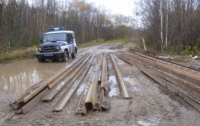 Группа единомышленников разобрала 125 метров железной дороги в Закарпатье