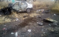 В Донецкой области автомобиль наехал на мину: два человека погибли