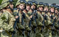 Военным выплатят до $80 премии по случаю Дня независимости Украины