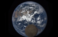 NASA опубликовало совместную съемку Земли и Луны