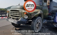 В Киеве грузовик раздавил 