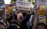 Турция вышла из Стамбульской конвенции о защите женщин