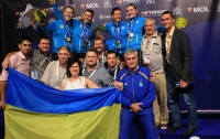 Женская сборная по фехтованию победила на чемпионате мира 