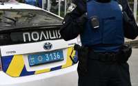 Под Киевом пьяные женщины напали на полицейских (видео)