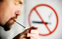 За курение в общественных местах теперь придется  дорого заплатить