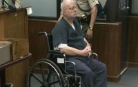 71-летний пенсионер в Калифорнии пытался ограбить банк на инвалидной коляске 