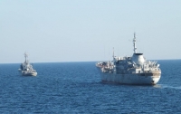Киев направил два корабля ВМС в Азовское море