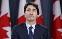 Премьер-министра Канады Джастина Трюдо забросали камнями (видео)