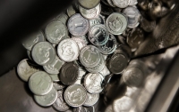 Новые монеты номиналом 1 и 2 гривни ввели в оборот