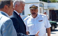 Министр обороны представил в Севастополе нового командующего ВМС