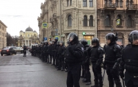 В ходе протестов в России задержали около 180 человек