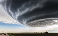 Ученые показали невероятное видео самого мощного торнадо в истории