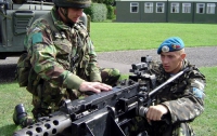 Украинская армия будет «воевать» на два фронта