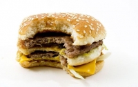 В США McDonald's установил автомат, который выдает бигмаки за твитты