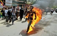 В знак протеста против власти, израильский активист поджег себя
