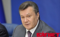 Янукович сделал стране оригинальный подарок